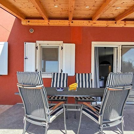 Casa Lutoma Villa Kmeti Dış mekan fotoğraf