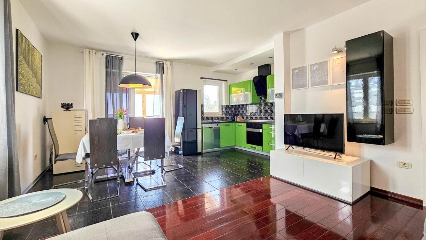 Casa Lutoma Villa Kmeti Dış mekan fotoğraf