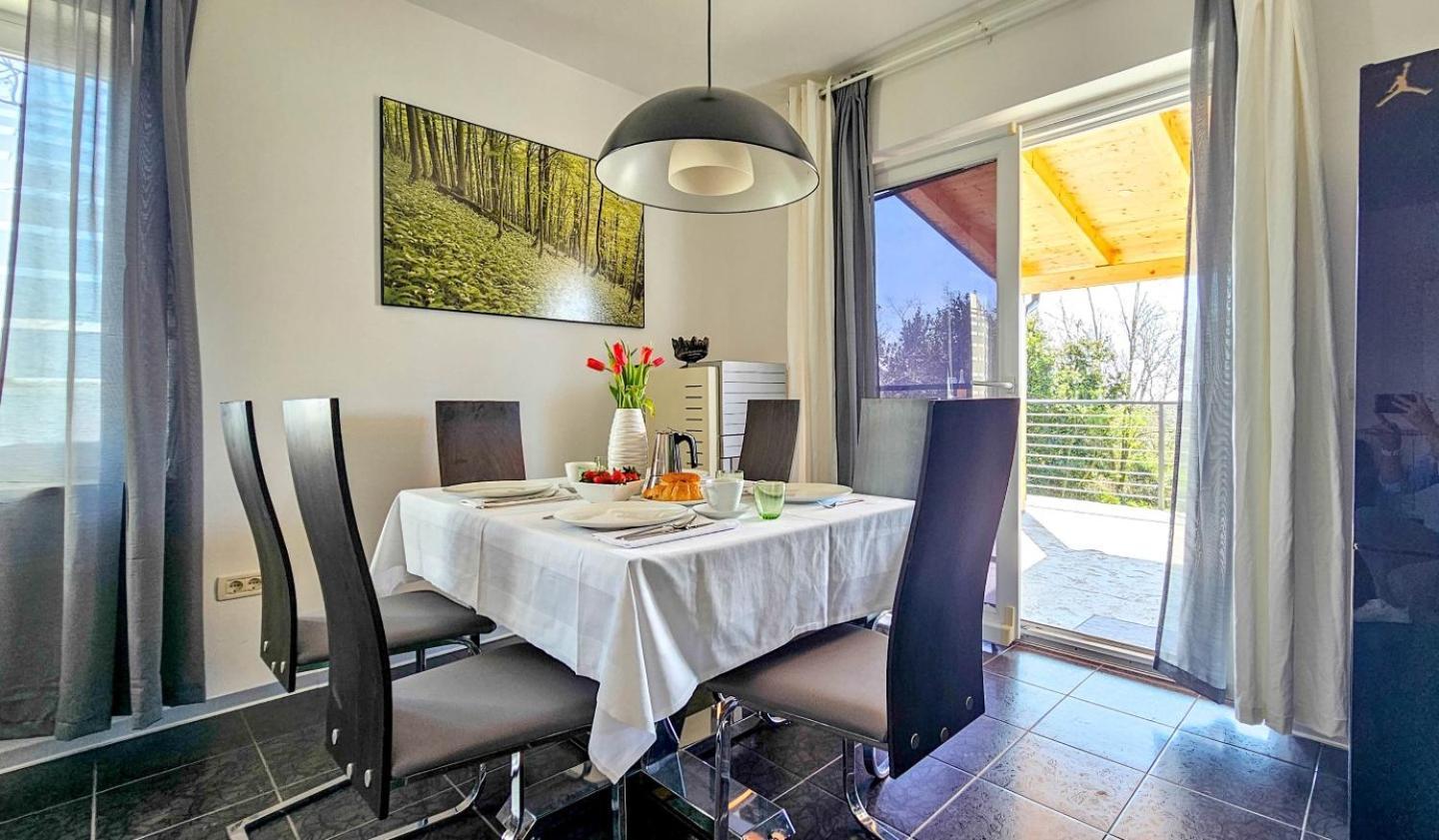 Casa Lutoma Villa Kmeti Dış mekan fotoğraf