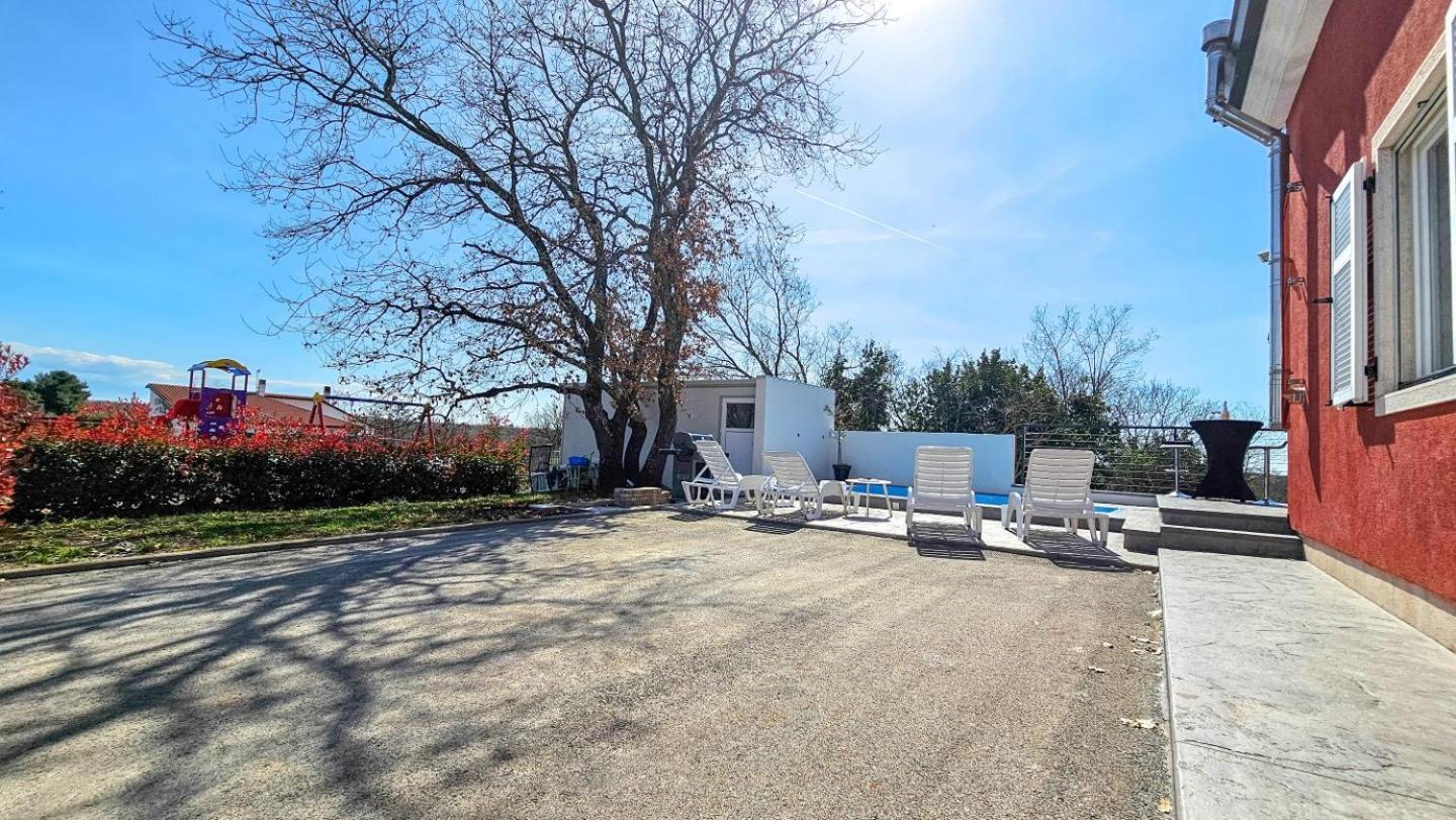 Casa Lutoma Villa Kmeti Dış mekan fotoğraf